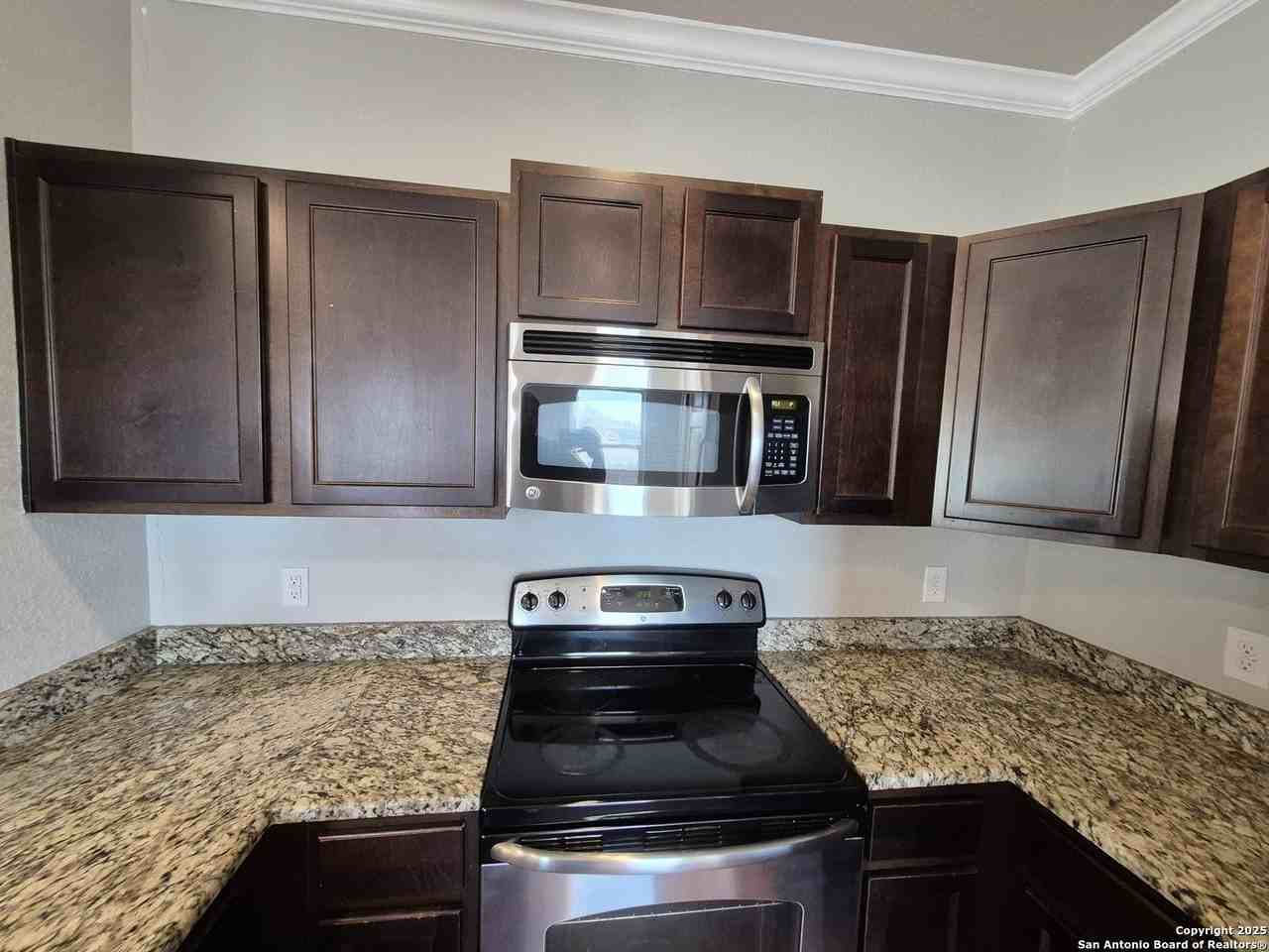 6424 Attucks Ln - Photo 7 of 17