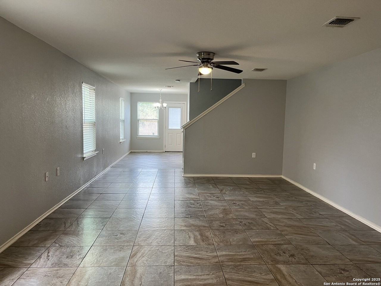 7430 Primrose Post - Photo 3 of 20