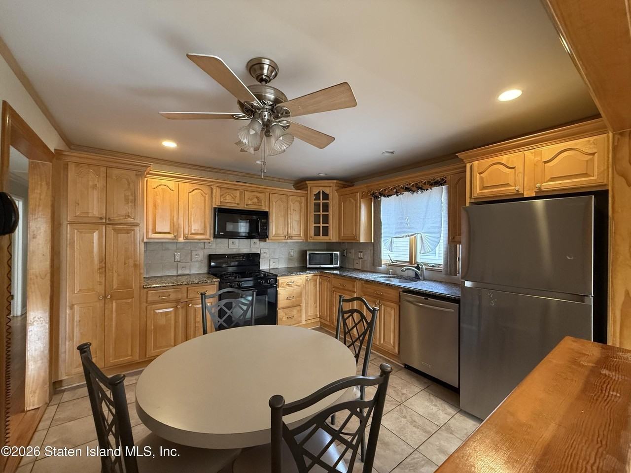 1872 Drumgoole Rd W - Photo 2 of 13