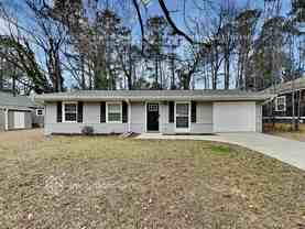 721 Utoy Cir Sw - Photo 1 of 1