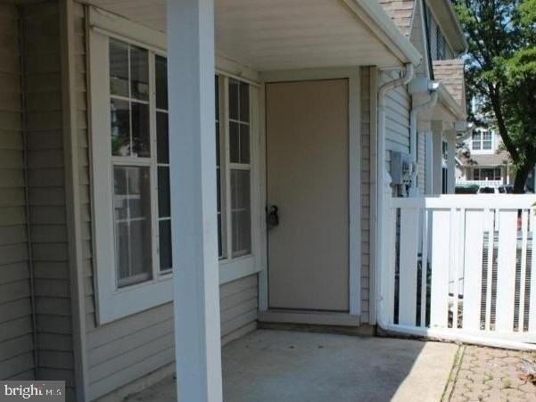 206 Oliphant Ln - Photo 2 of 18