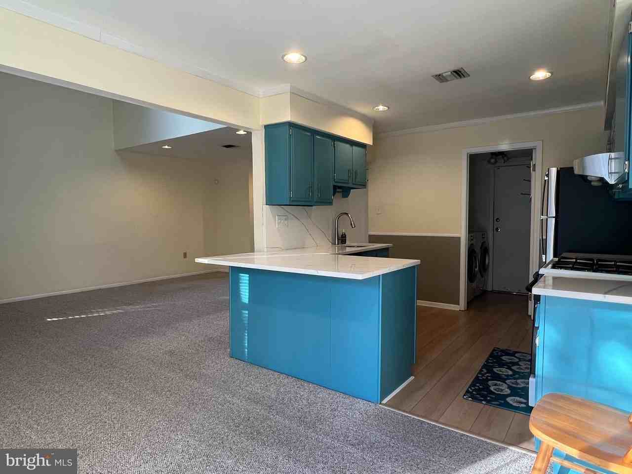 5 Emily Ct - Photo 6 of 23