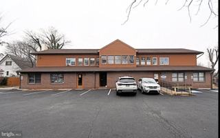 featured image of 608 Easton Rd