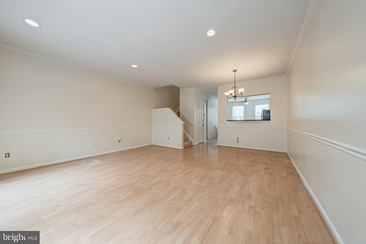 11444 Heritage Commons Way - Photo 5 of 35