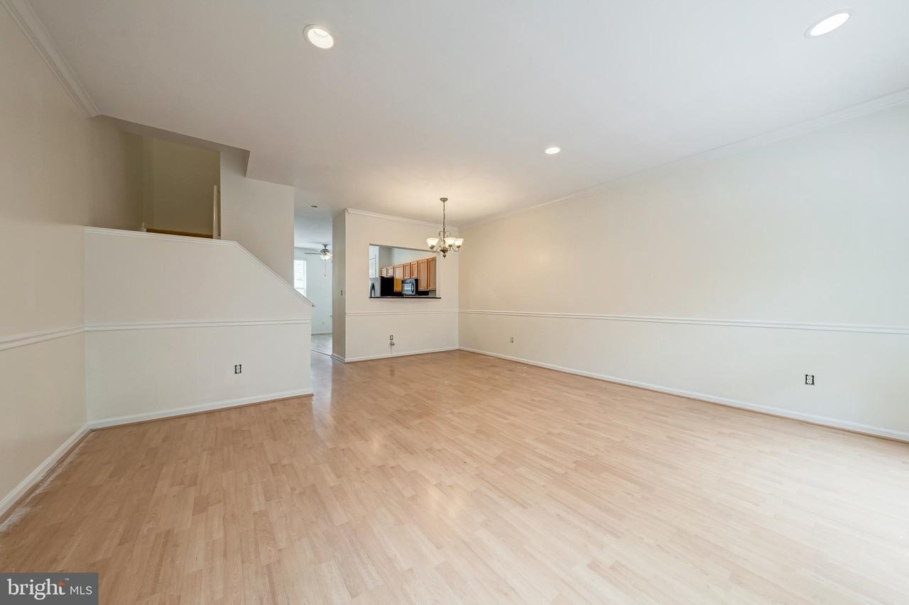 11444 Heritage Commons Way - Photo 6 of 35