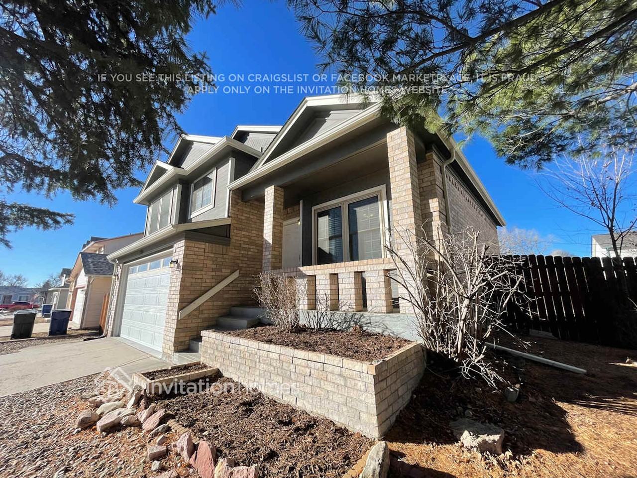 240 Peck Ct - Photo 2 of 26