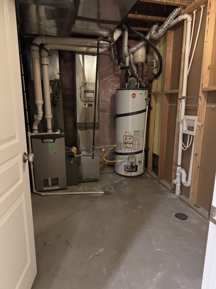 10208 S Petaluma Way - Photo 6 of 20