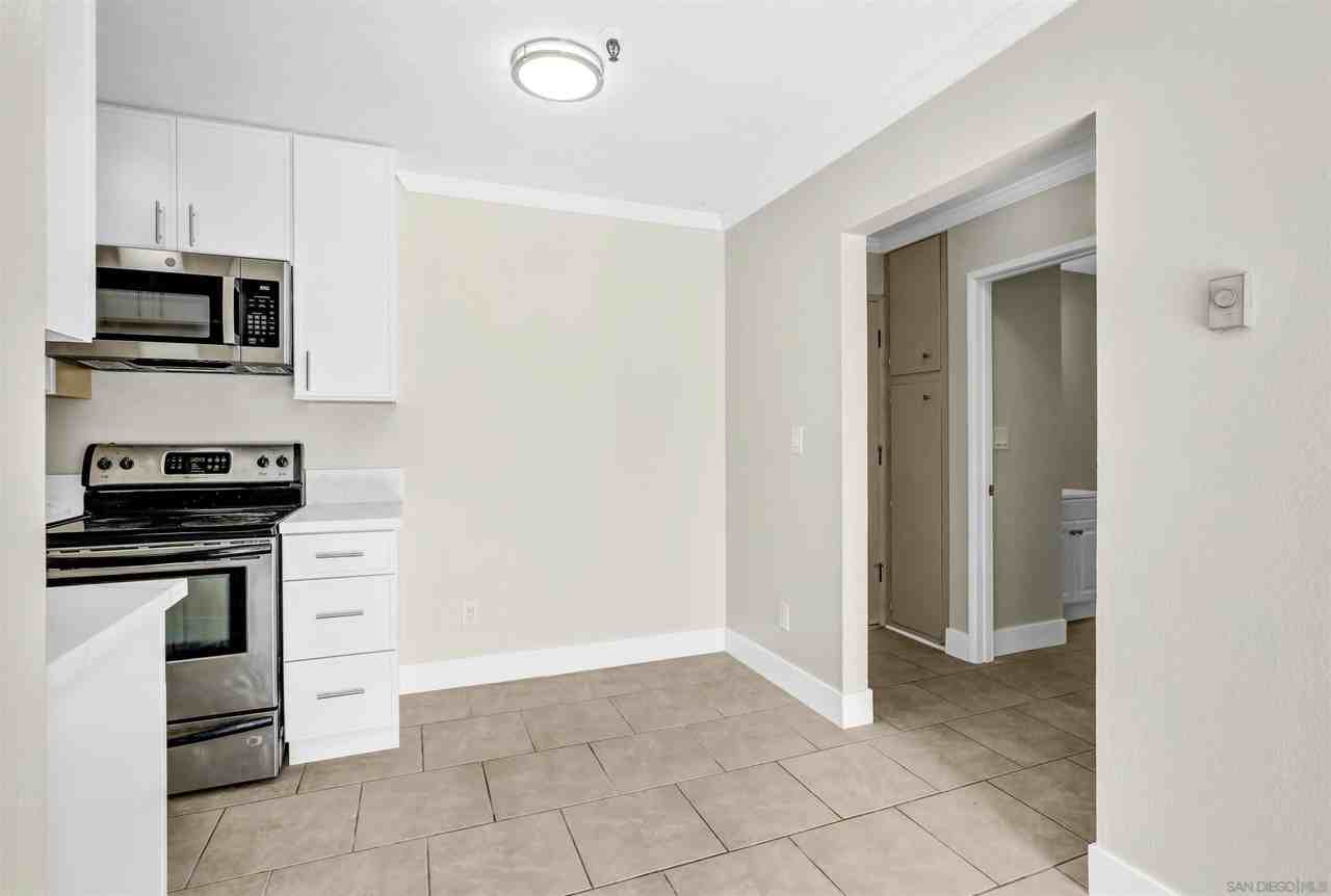 4730 Noyes St Apt 417 - Photo 5 of 20