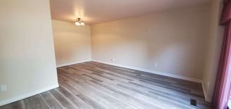 15 Burnham Cres Uppr - Photo 1 of 1