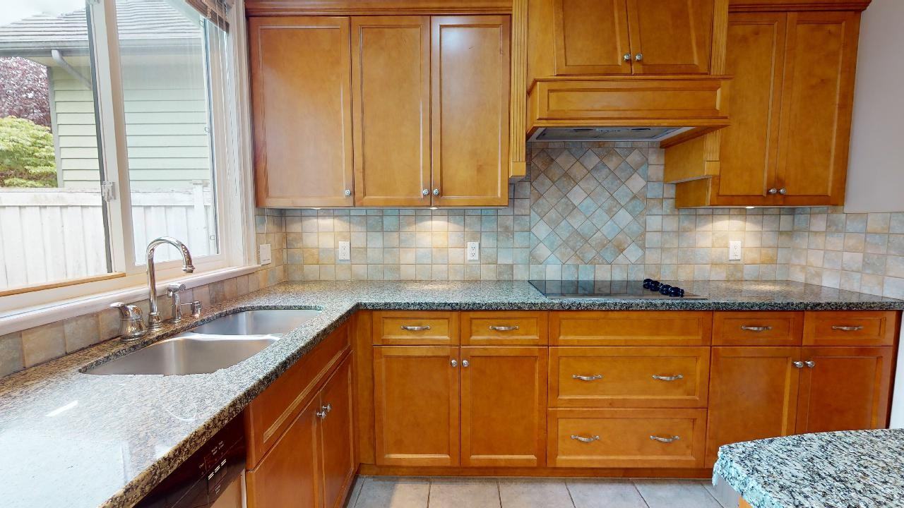 3351 Point Avenue - Photo 5 of 24