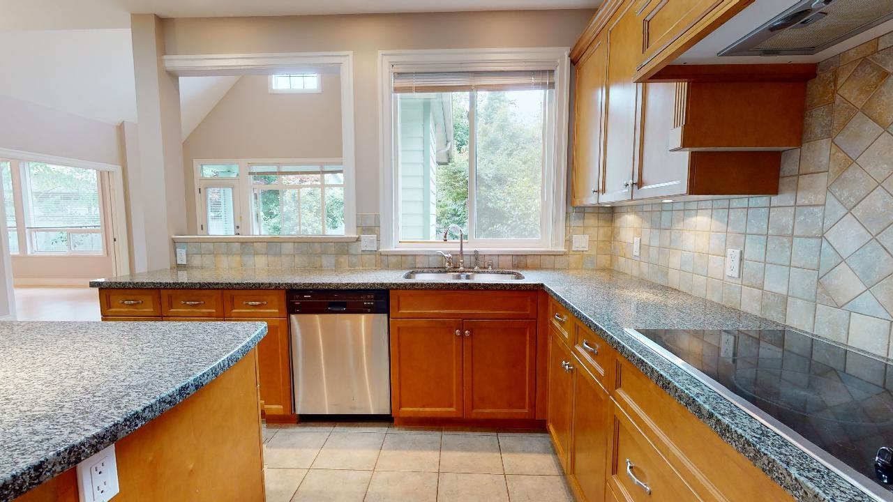 3351 Point Avenue - Photo 6 of 24