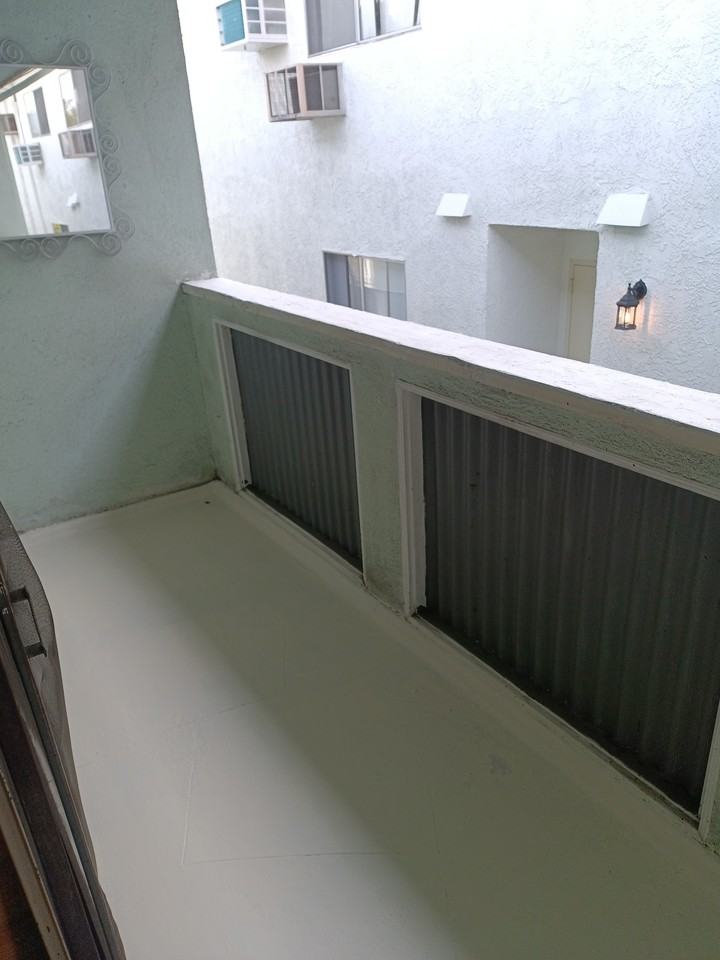 1128 South Bedford Street #6 - Photo 6 of 11