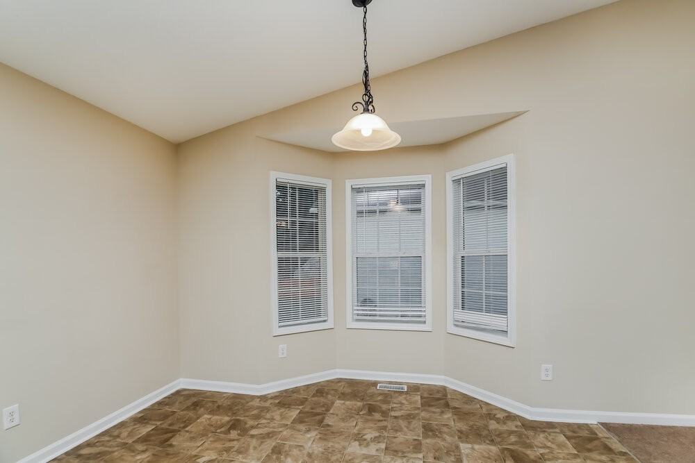 312 Gun Range Rd - Photo 5 of 17