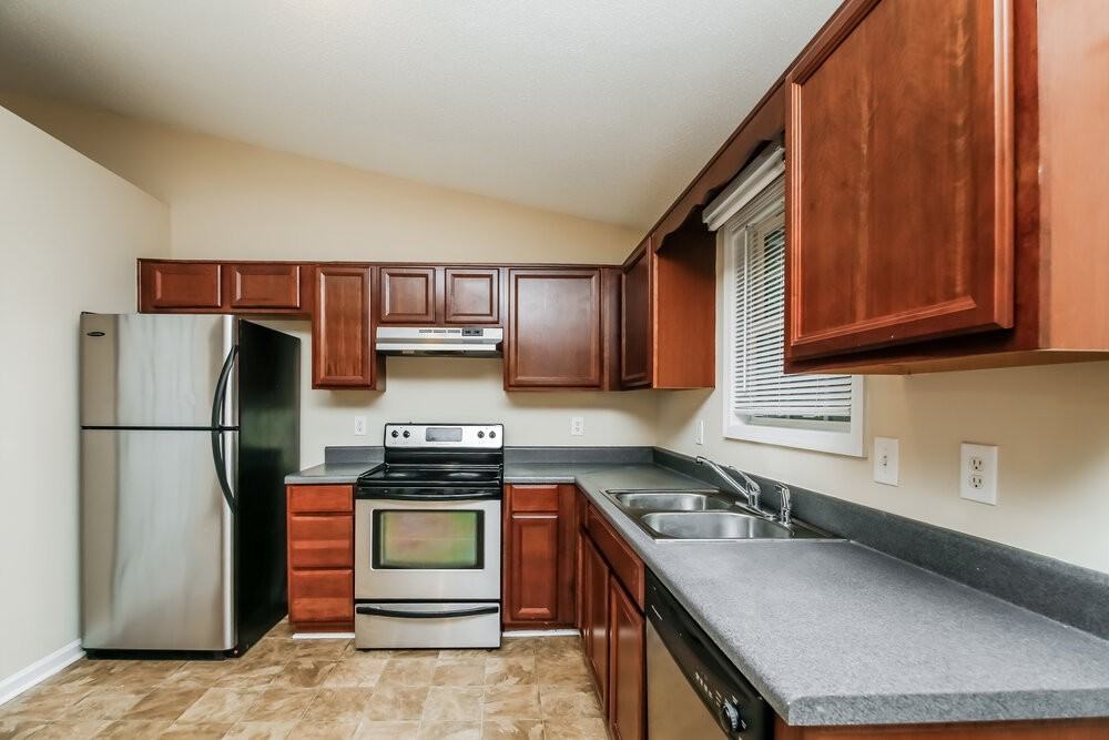 312 Gun Range Rd - Photo 6 of 17