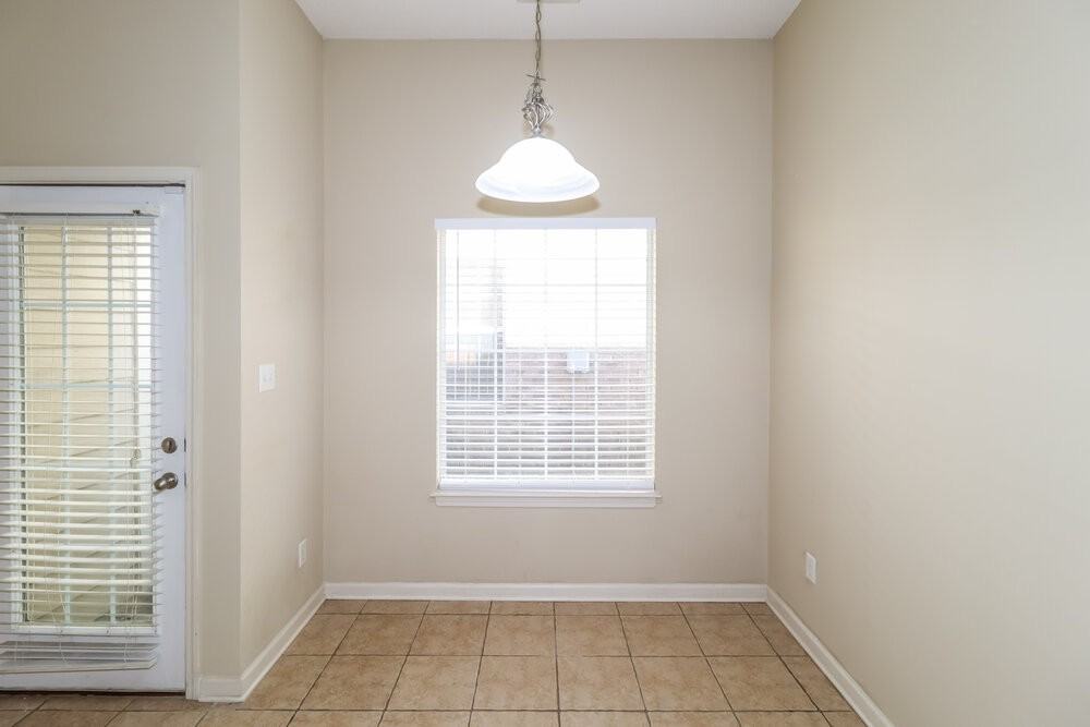 6804 Kamali Ave - Photo 6 of 16