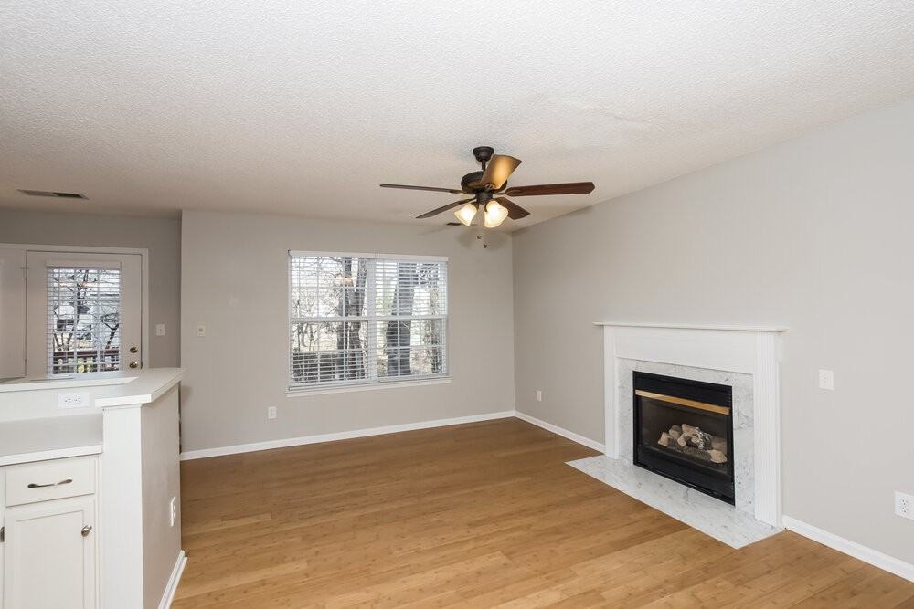 925 Treasure Pl Sw - Photo 2 of 18