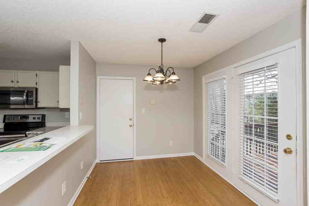 925 Treasure Pl Sw - Photo 5 of 18