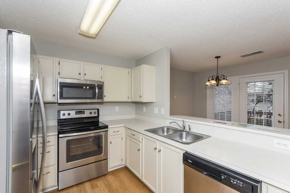 925 Treasure Pl Sw - Photo 6 of 18