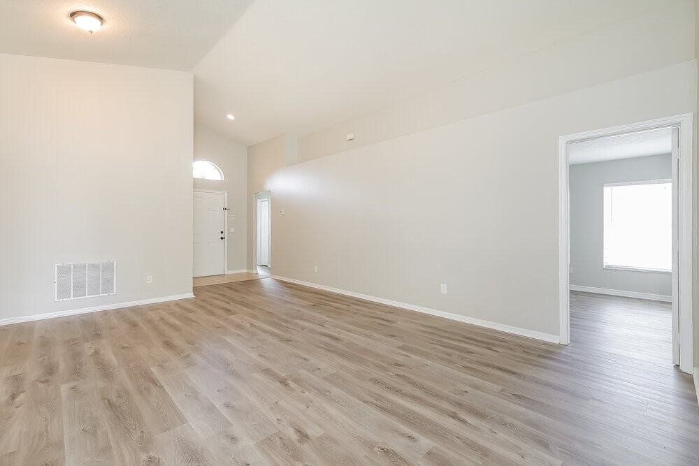 2628 Sunningdale Dr - Photo 3 of 16