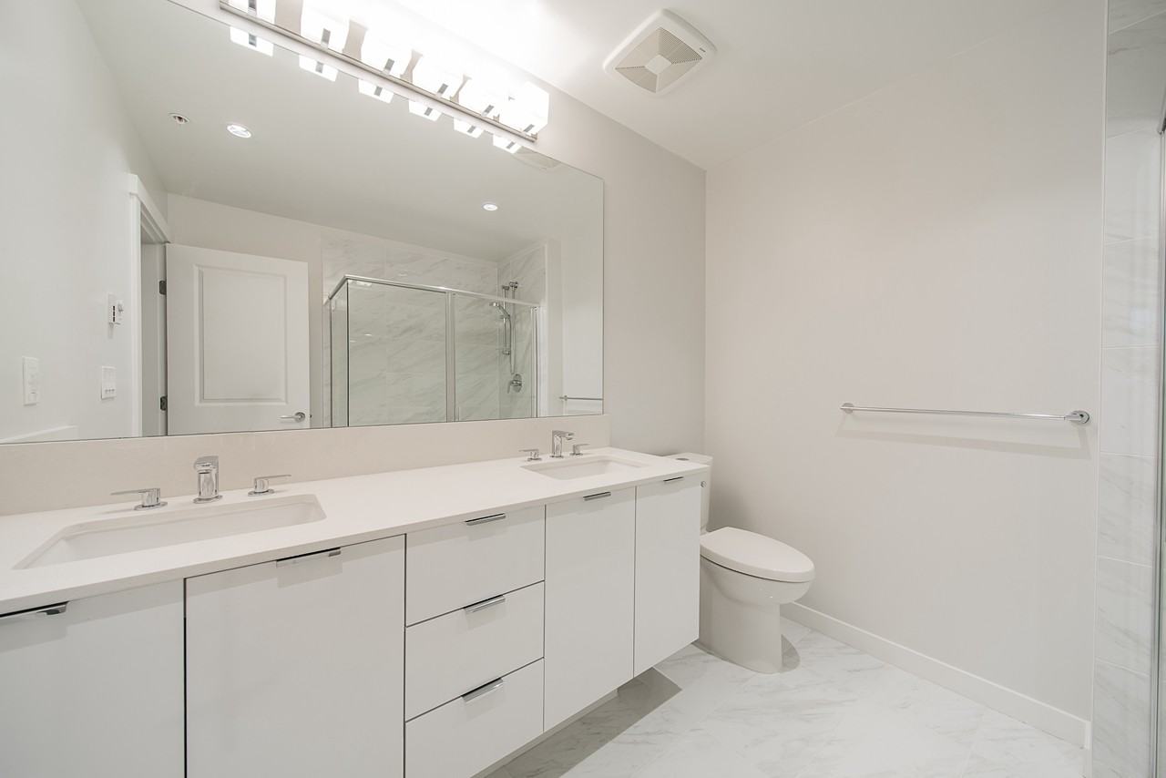 8150 207th St - Photo 6 of 20