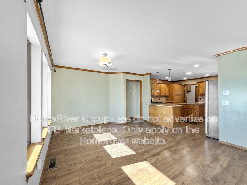 2275 Oaklawn Pl - Photo 6 of 21