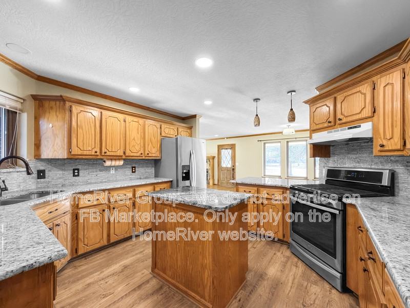 2275 Oaklawn Pl - Photo 7 of 21