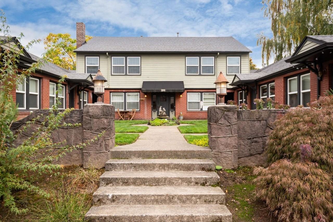 Francis Drake - Photo 2 of 2