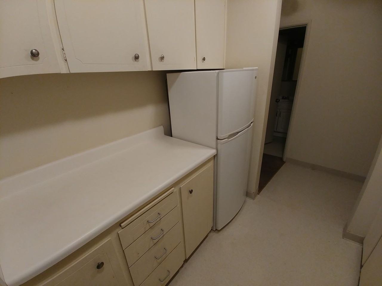 Avante Apartments - Photo 4 of 18