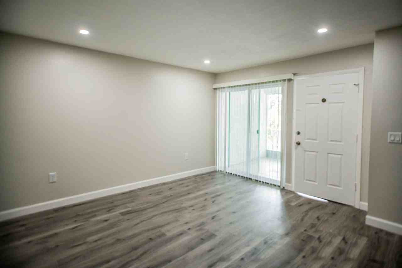 124 North Jefferson Avenue - Photo 5 of 19