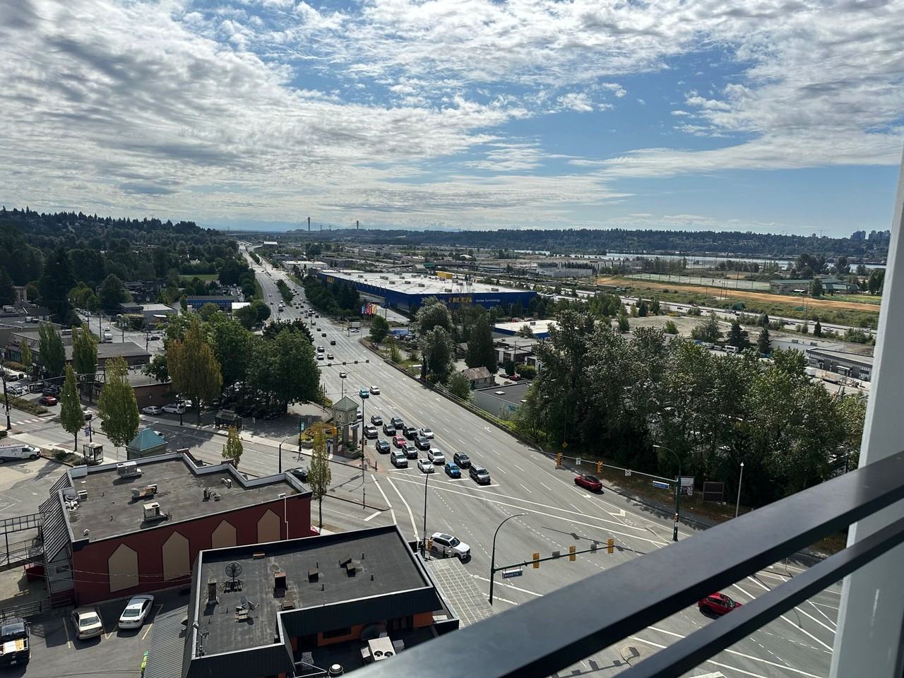 901 Lougheed Highway - Photo 2 of 41