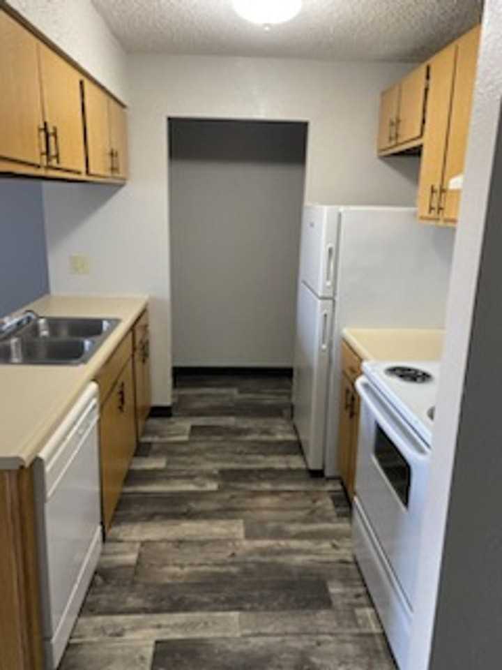 2701 S. Emporia St. - Photo 3 of 50