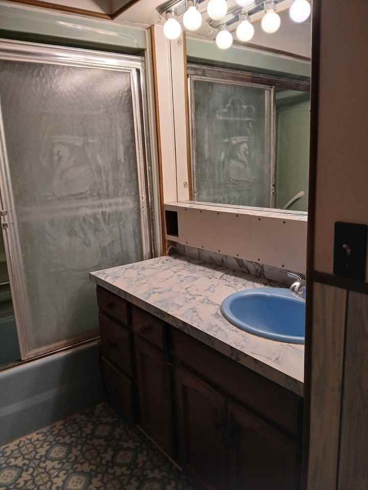 407 Sanders Ave - Photo 7 of 10