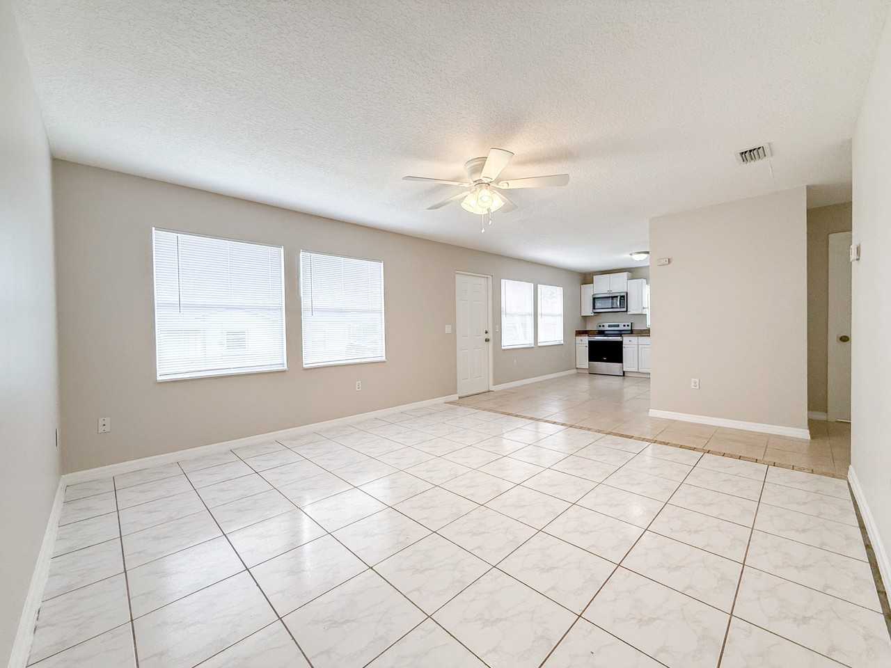 2717 Richard Road - Photo 3 of 14