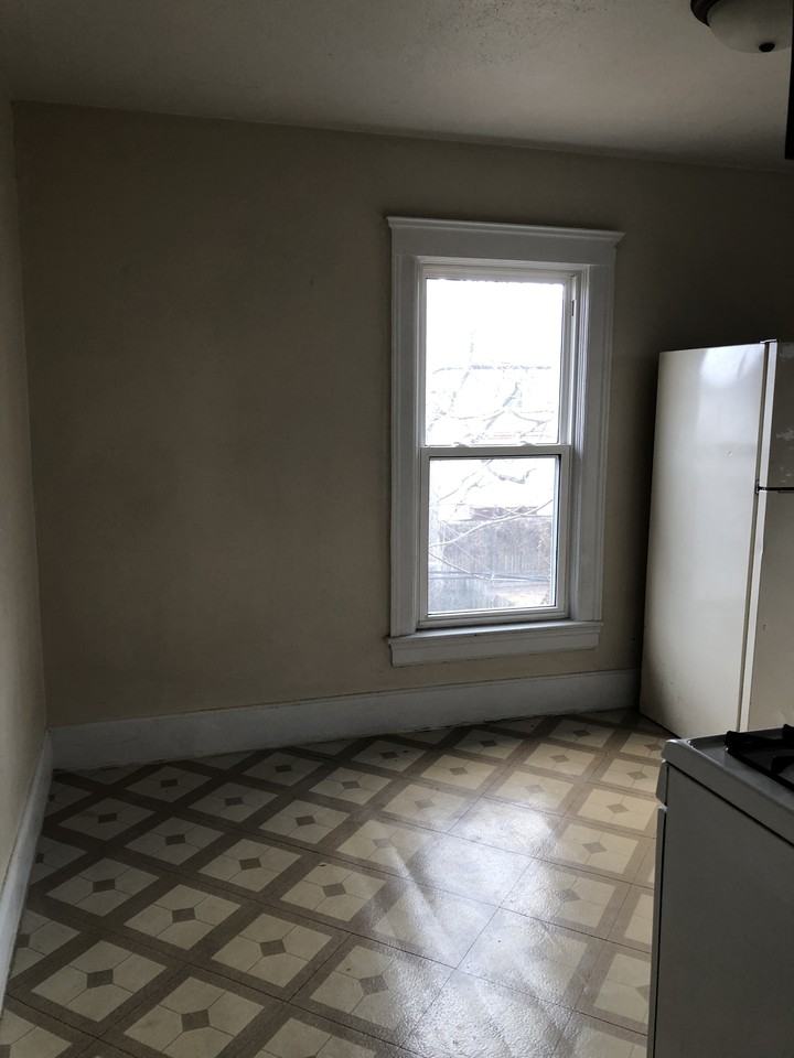 23 1/2 W Washington - Photo 4 of 15