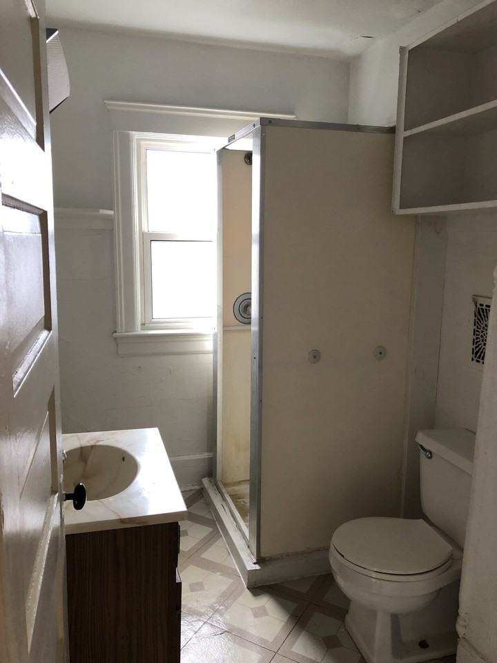 23 1/2 W Washington - Photo 7 of 15