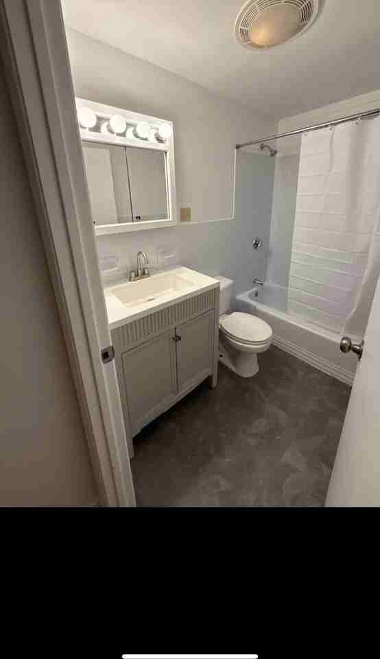 19 Park Ave #4 - Photo 5 of 5