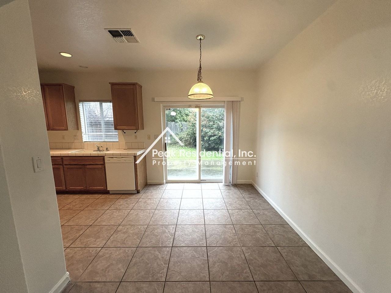 120 Arnold Gamble Cir - Photo 7 of 22