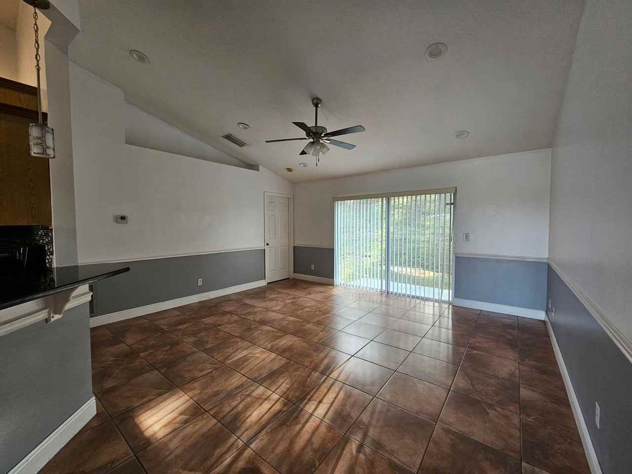 602 Brooke Ct - Photo 6 of 16