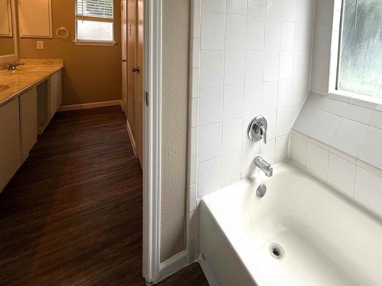 2453 Summer Spring Drive - Photo 5 of 7