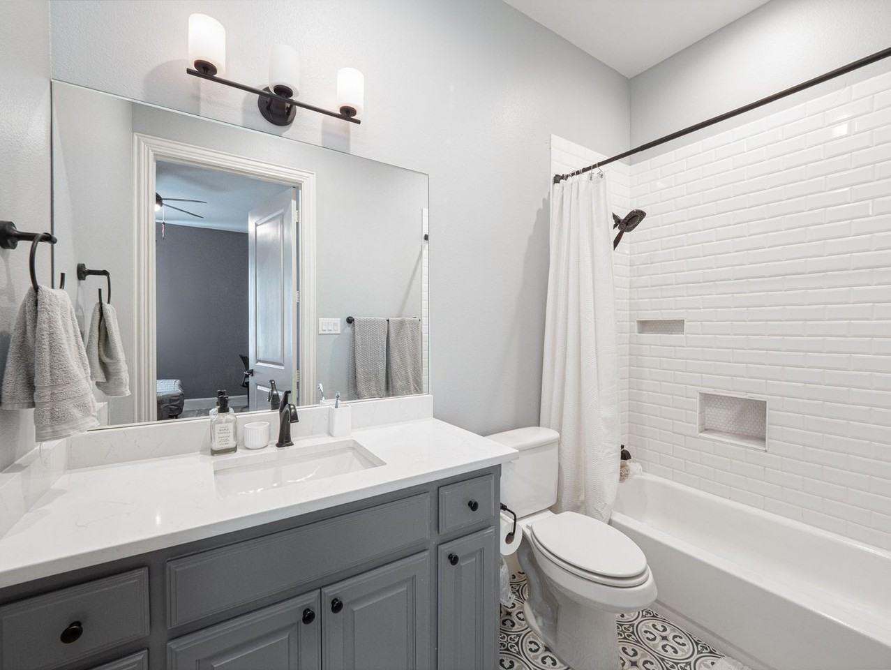 1515 Malone Dr - Photo 5 of 19