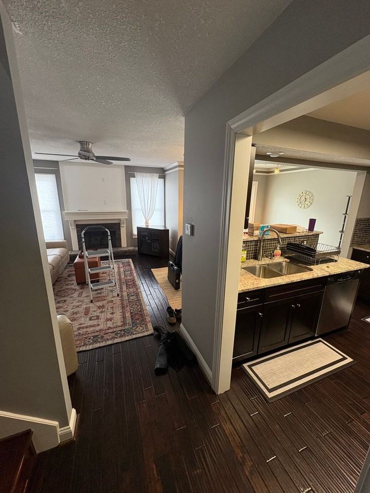 9443 W 119th Ter - Photo 3 of 27