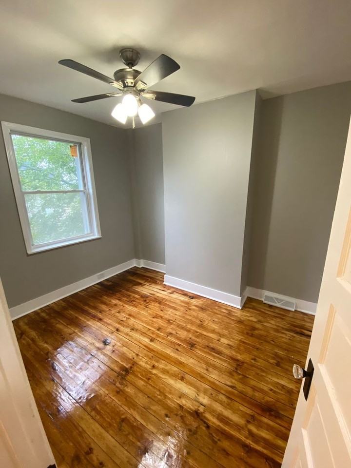 904 Mccandless Ave - Photo 5 of 13