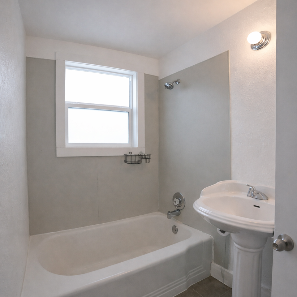 1924 E Courtland Ave - Photo 5 of 9