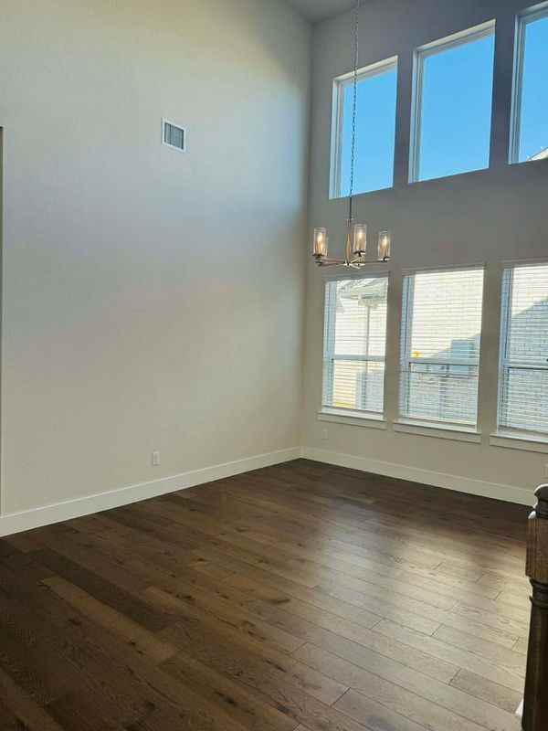 6506 Vivian Ln - Photo 6 of 15