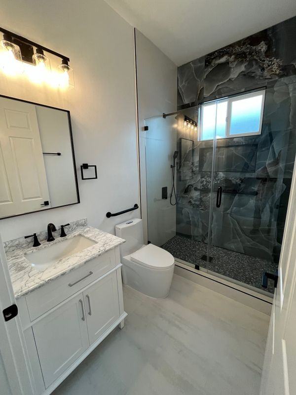 8684 Oasis Ave - Photo 4 of 7