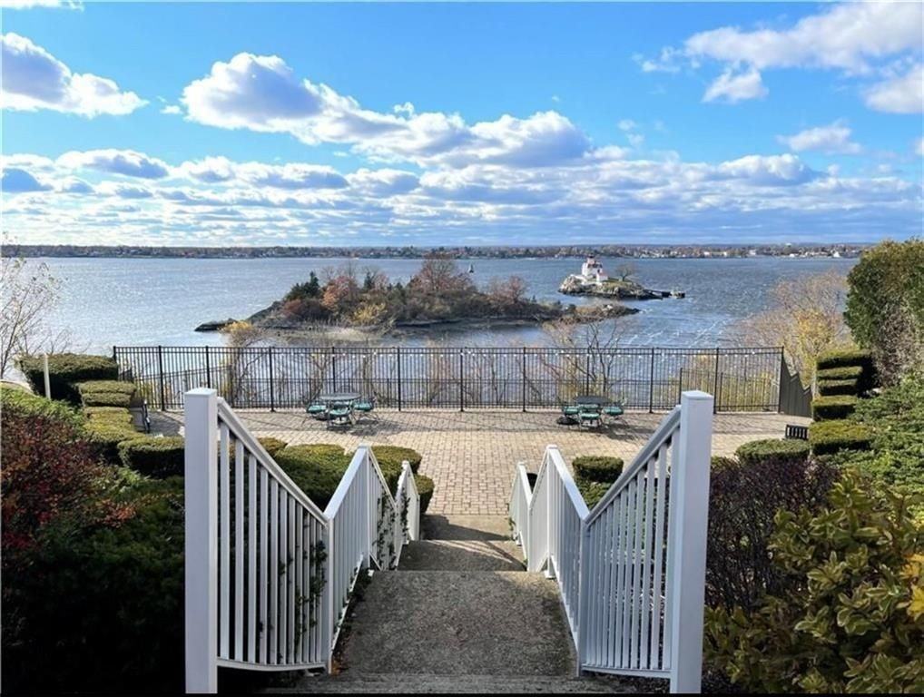 41 Bullocks Point Ave ##3b - Photo 2 of 27