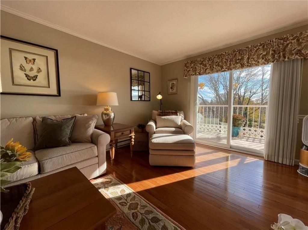 41 Bullocks Point Ave ##3b - Photo 5 of 27