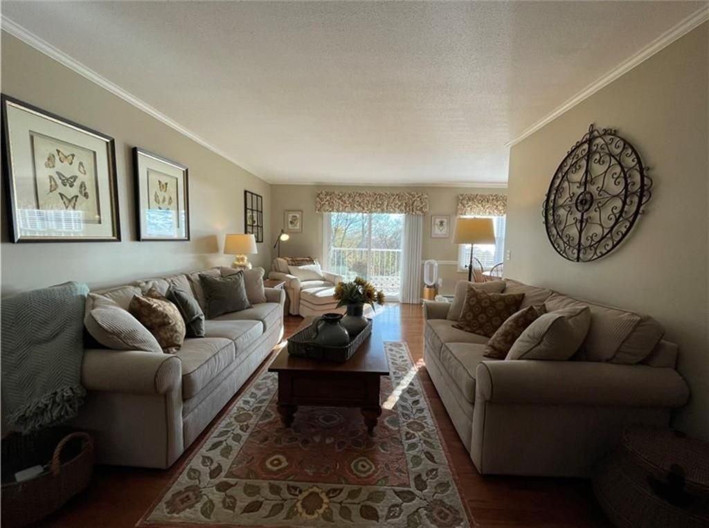 41 Bullocks Point Ave ##3b - Photo 6 of 27