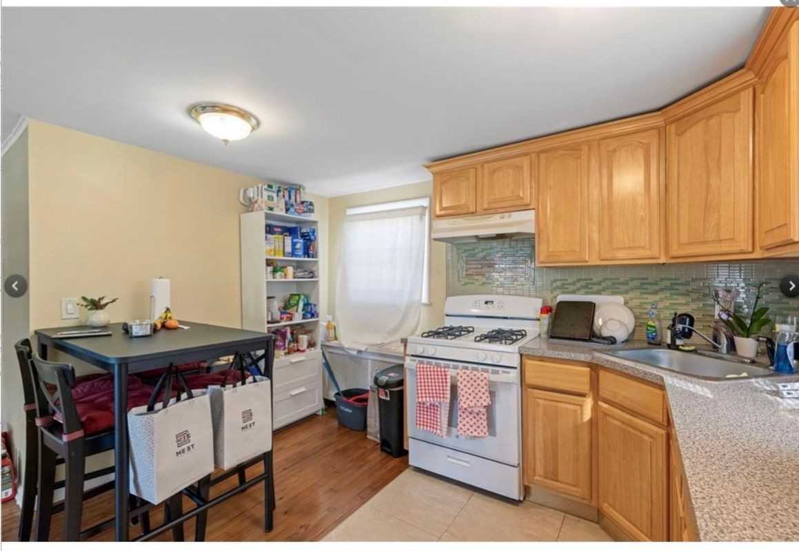 2273 Pacific St ##1 - Photo 2 of 6