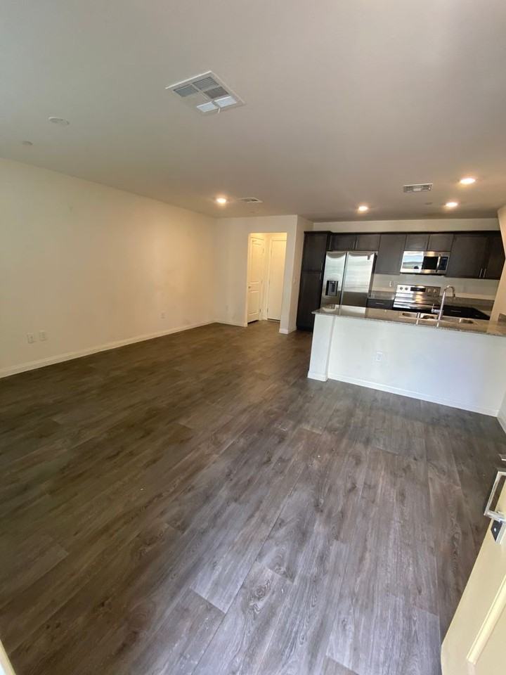 6812 Alpine White Ct - Photo 5 of 41